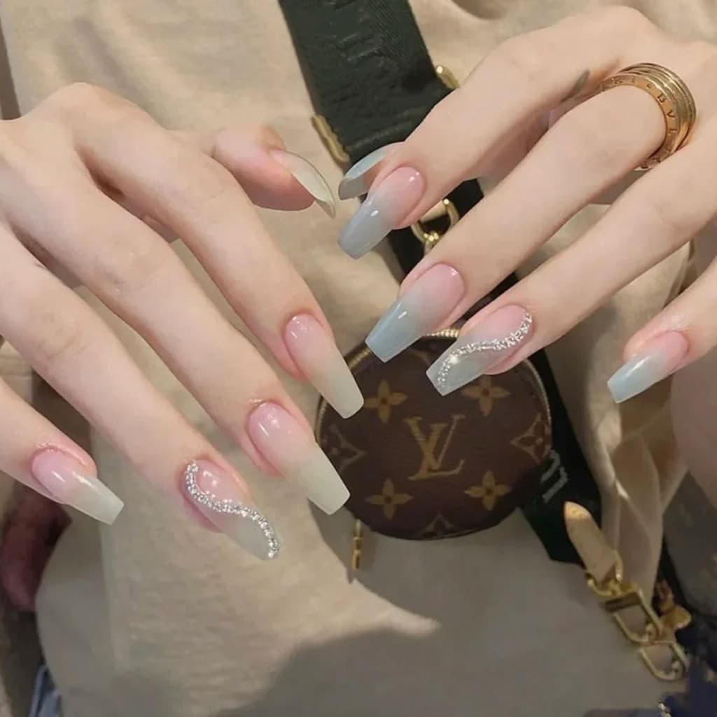 Azul verde fresco gradiente duas cores legal em forma de S diamante Manicure elegante branco vestindo unhas longas unhas