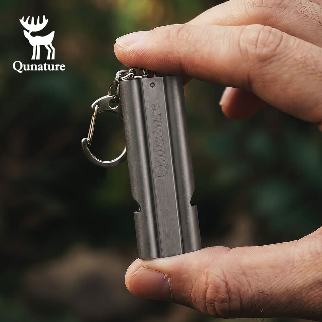 Qunature Titânio Emergência Sobrevivência Apito 120dB Tubo Duplo De Segurança Ao Ar Livre Chaveiro Para Acampamento Cami