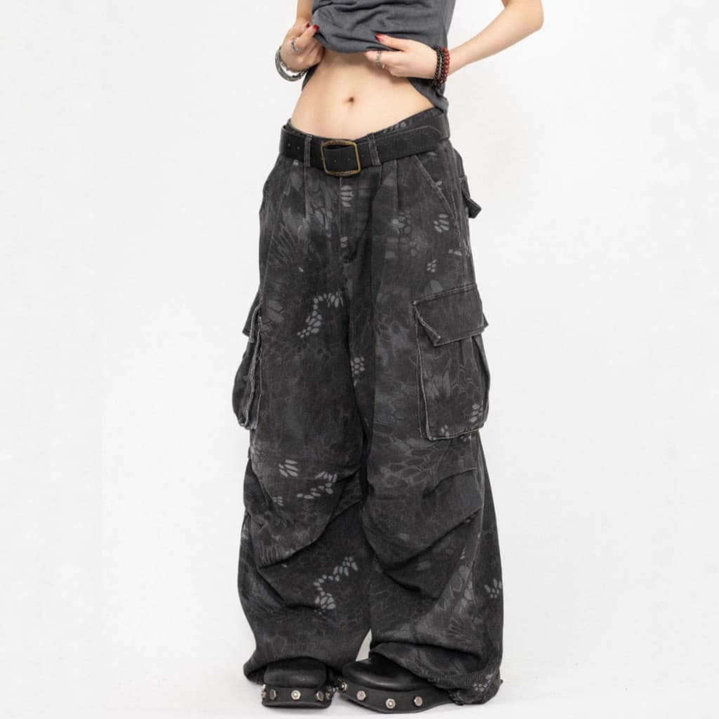 Wasteland estilo camuflagem cobra impressão macacão Jeans feminino perna larga geral