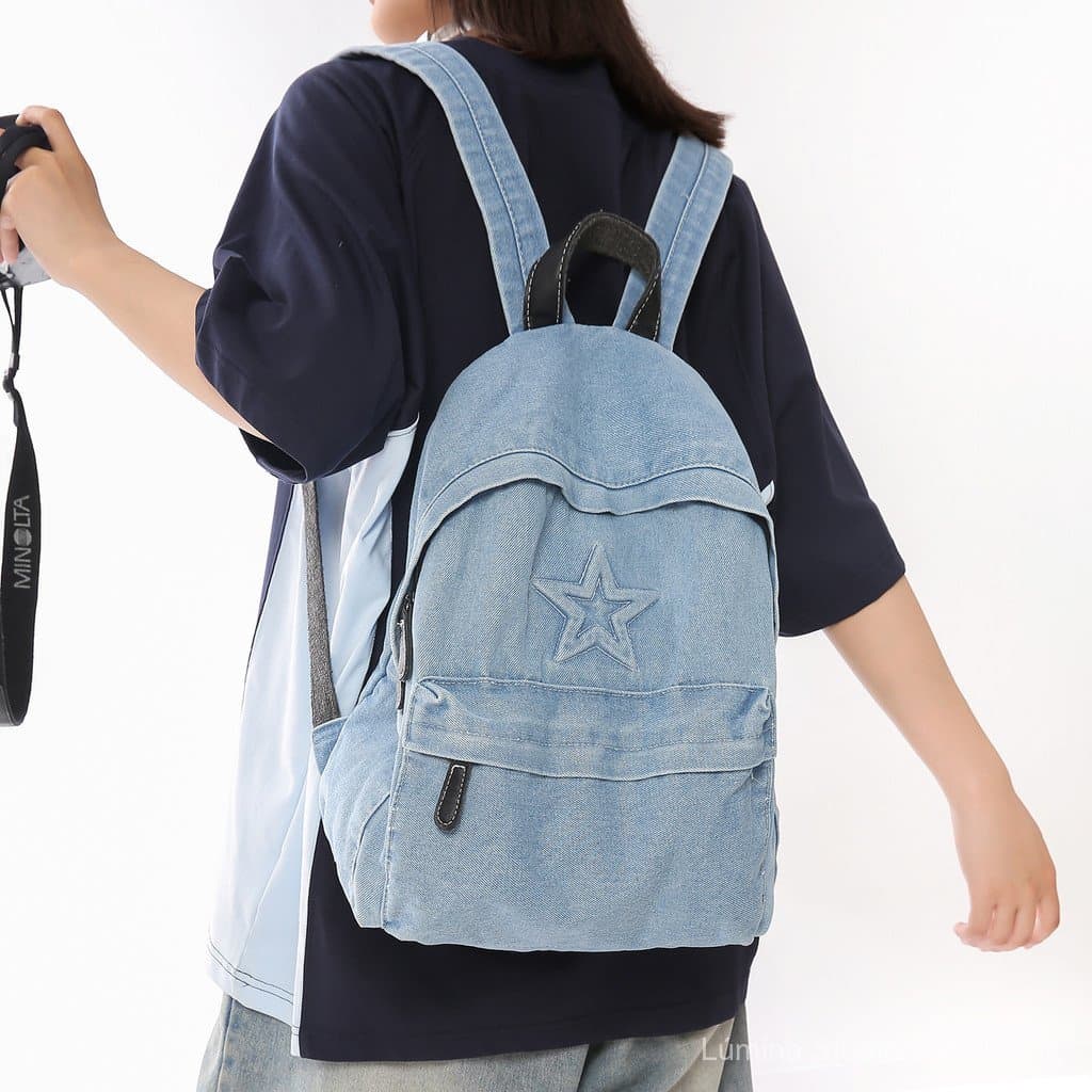 Mochila Jeans Unissex com Estrela Bordada Bolso Frontal e Alças Ajustáveis para Escola e Passeios