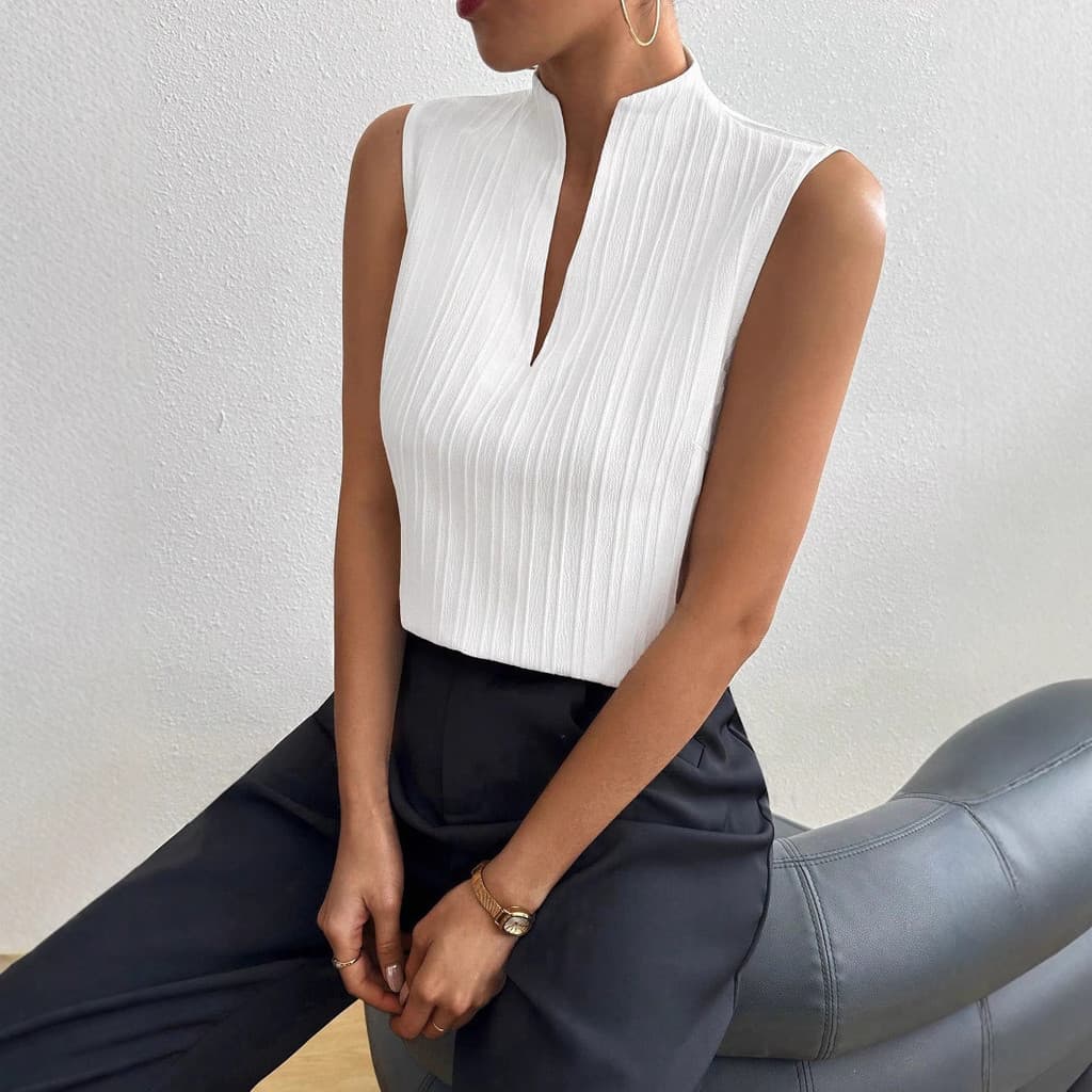 2026 Top feminino cor sólida com decote em V Slim fit Look mais fino sem mangas texturizado camiseta Casual de manga cur