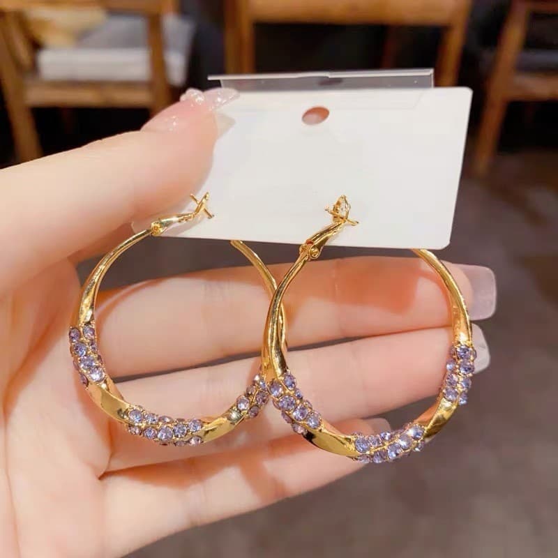 | 【cartelas de brincos feminino】 | kit brinco aço inoxidável ✼Luz de luxo roxo diamante Super piscando grandes brincos d