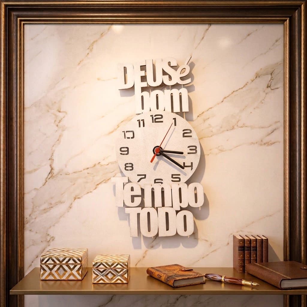 Peça Exclusiva de Decoração: Relógio de Luxo com Design Vazado "DEUS é BOM"