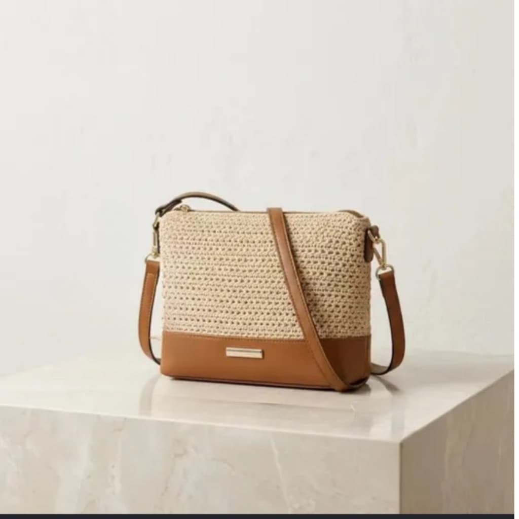 Bolsa Feminina Tiracolo Trançada Elegante para Dia a Dia