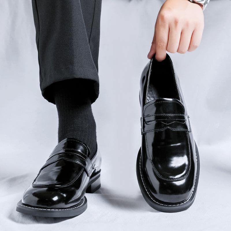 Primavera novo estilo de um Pedal All-Match condução casual trabalho masculino anfitrião sola macia brilhante capa pé sa