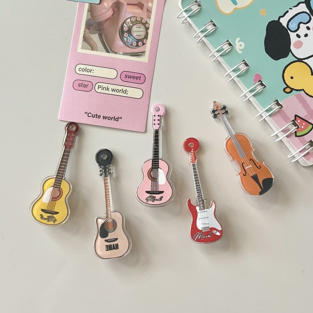 Engraçado simulação instrumentos musicais guitarra grampo de cabelo ins nicho menina franja clipe criativo diversão estu