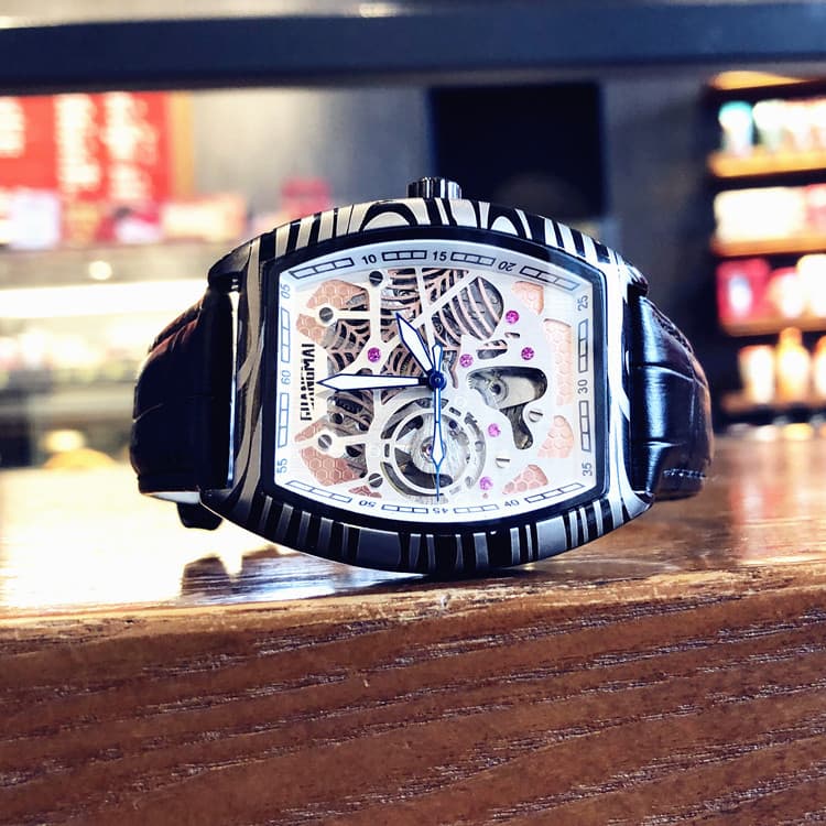 2024 novo estilo barril tipo nicho High-End oco relógio mecânico automático nicho masculino relógio de pulso luminoso na