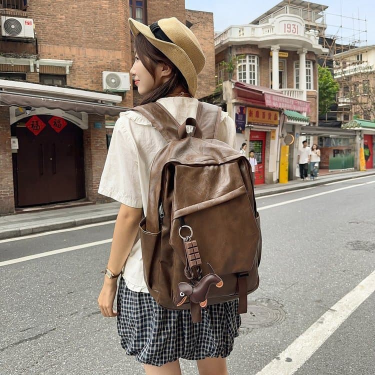 2026 primavera couro macio Commuter mochila grande capacidade feminino 2026 novo estilo inverno estudantes universitário