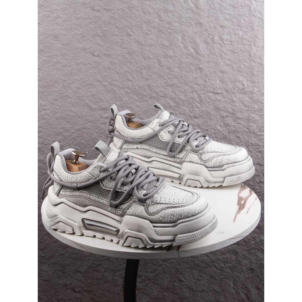 Retro angustiado tênis de sola grossa masculino respirável rendas sapatos casuais aumentando sapatos esportivos na moda