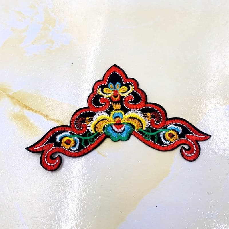 Triângulo bordado clássico remendo manguito decote decalque decoração estilo chinês minoria étnica engomar pano adesivo