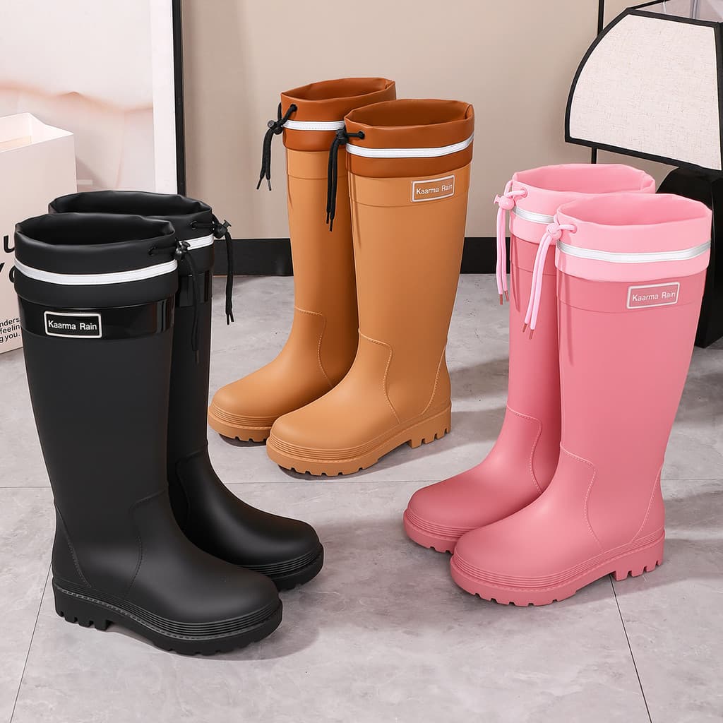 Botas de chuva femininas de cano alto estilo coreano com cordão ajustável, que aumentam a altura, afinam a silhueta, são