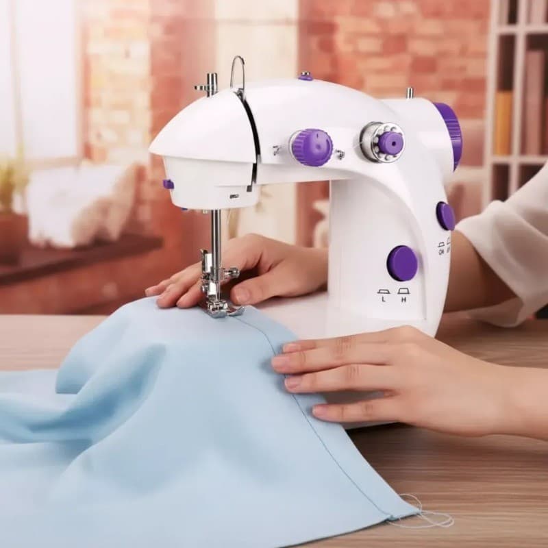 Mini máquina de costura elétrica de dupla tensão + Pedal portátil