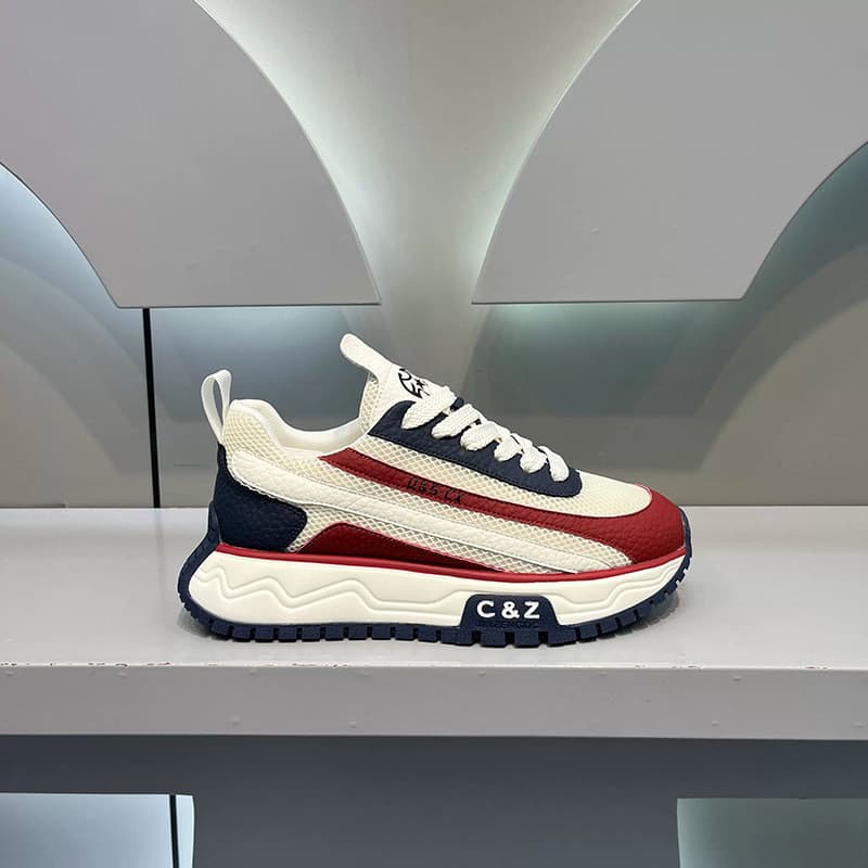 Sapatos masculinos de verão ultraleves, malha leve, novo estilo de grande sucesso, elegantes e versáteis, tênis de tecid