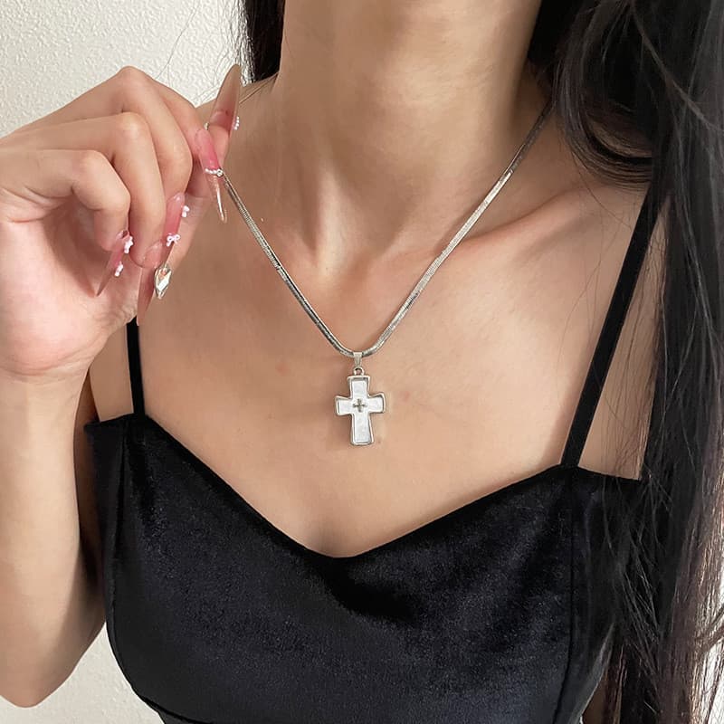 Simples cruz colar europeu americano único nicho luz luxo longo ins Hip Hop estilo unissex acessórios