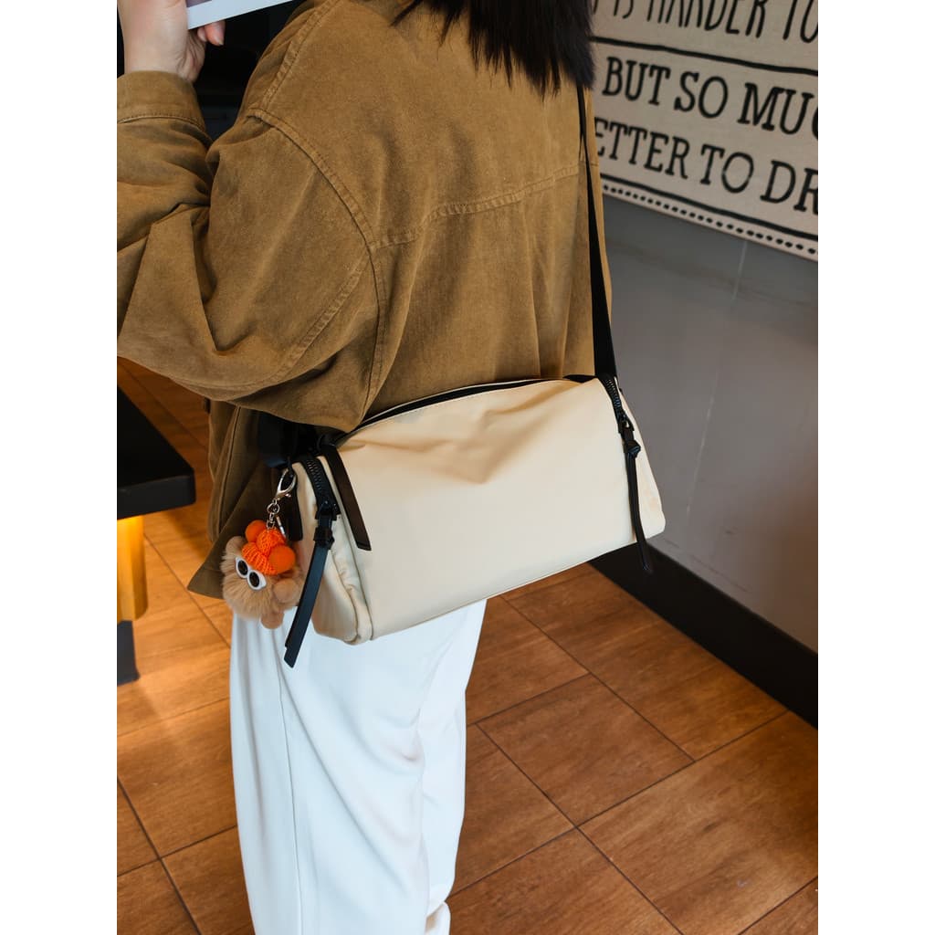 Bolsa mensageiro Ultra leve, bolsa leve feminina 2026, novo estilo, moda, grande capacidade, à prova d'água, bolsa de ci
