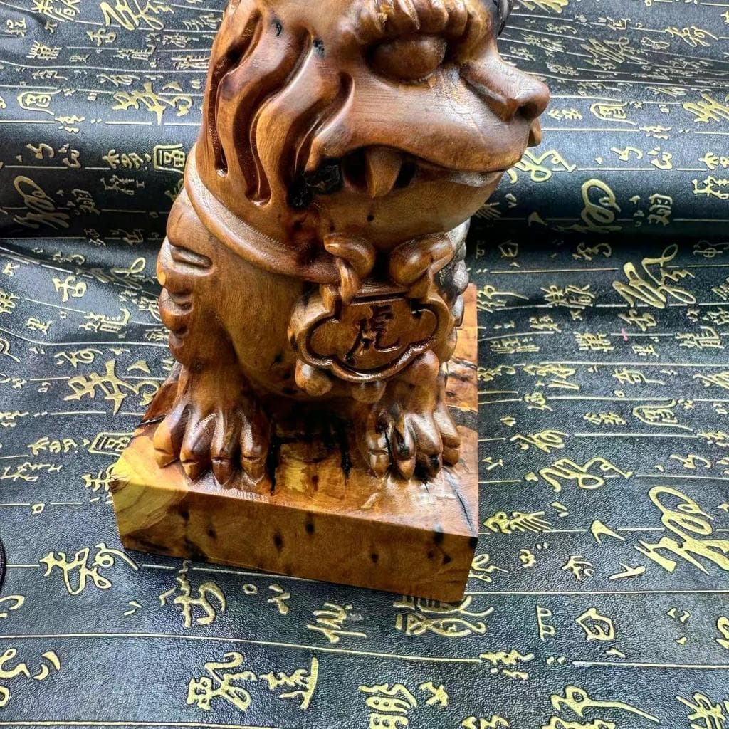 2026 Novo produto Natural Thunder Date Escultura em madeira Ornamentos do Senhor do Tigre Tigre Tigre Shengwei Tam
