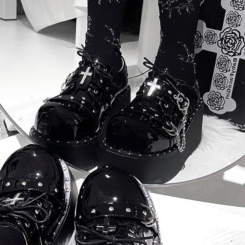 Sapatos de Plataforma Femininos Estilo Gótico Punk Escuro com Sola Grossa para o Verão