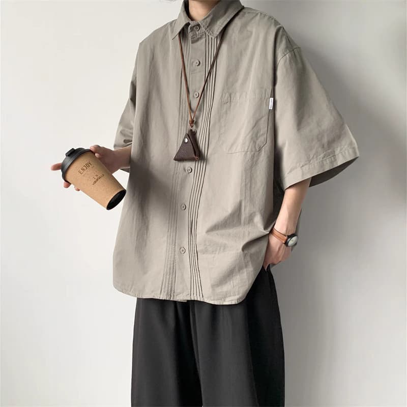 Camisa Retro de manga curta masculina verão novo estilo ferramentas Casual plissado meia manga topo