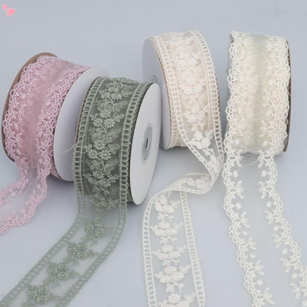 5-Yard Vintage Floral Embroidered Lace Ribbon, Wavy Trimmed Polyester Trim, Classic Decorative