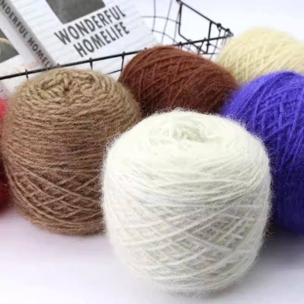 Esquilo veludo bola de lã branca brilhante fio de lã de veludo preto tricotado à mão diy chapéu fio cachecol Threa