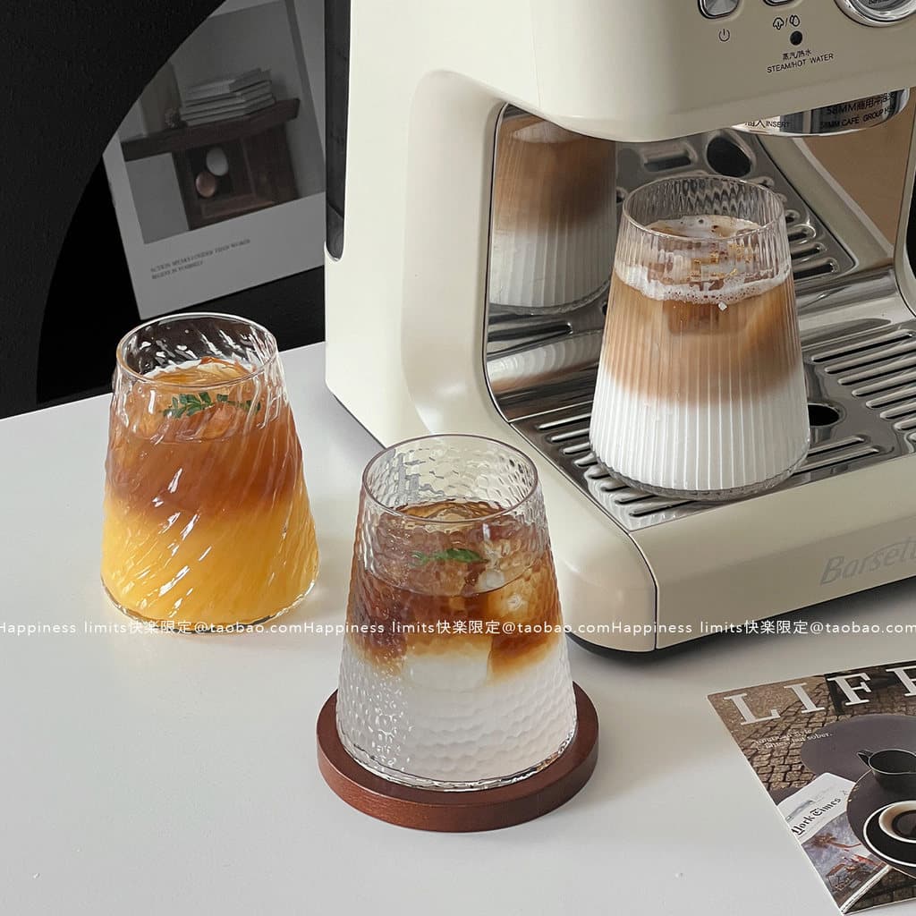 Copo de Vidro Estilo Japonês com Textura Martelada - Design Instagramável, Ideal para Bebidas Geladas, Café, Chá e Milk