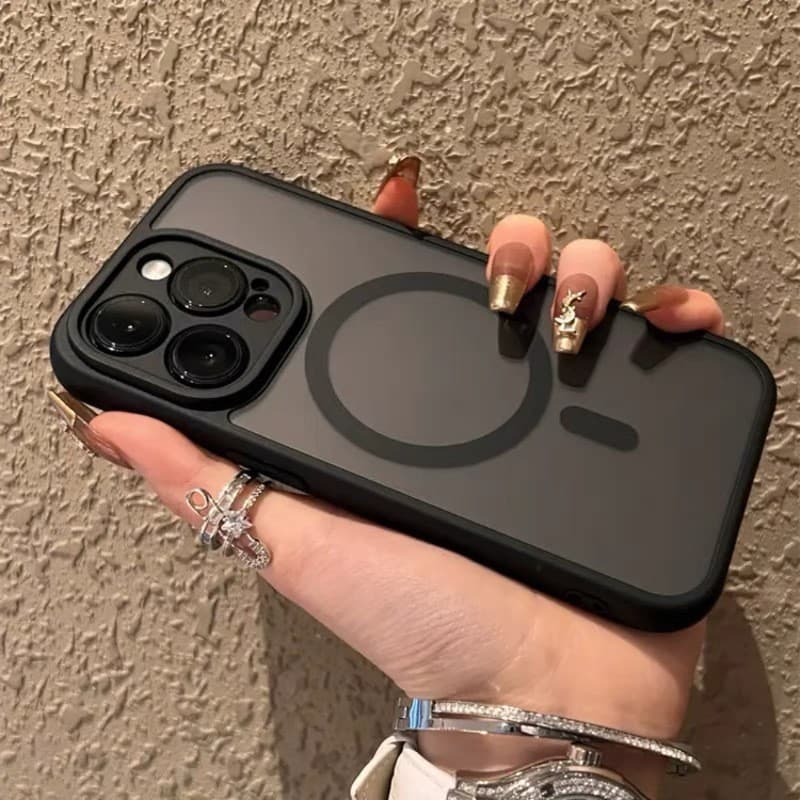 Precisão buraco pele sentir magnético simples adequado para iphone16 caso de telefone Apple 17PROMAX transparente preto