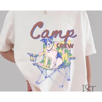 Camiseta Feminina Com Estampa de Cachorro em Cadeira de Camping Confortável Linda e Estilosa Moda Feminina Casual