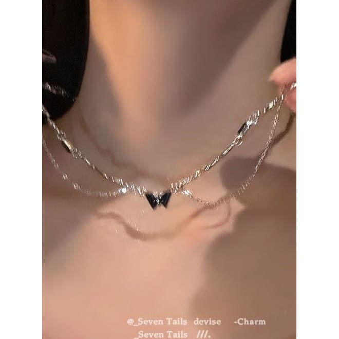 Doce legal menina quente ~ preto borboleta zircão borla colar feminino verão ins estilo Hip Hop acessórios luz luxo nich