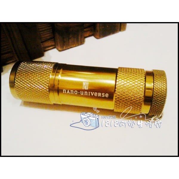 9.9 frete grátis estilo revista japão importado Mini lanterna de luz forte LED (luz vermelha) moedas de ouro grátis quan
