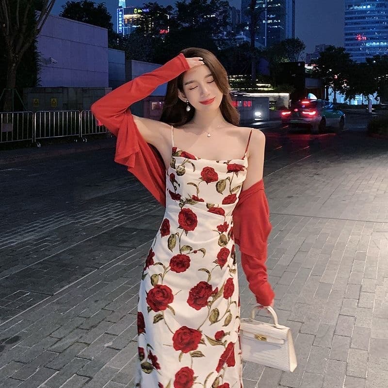 Saia suspensa verão feminino vestido Floral vermelho Design sensação nicho roupa externa Slim fit cintura estreita
