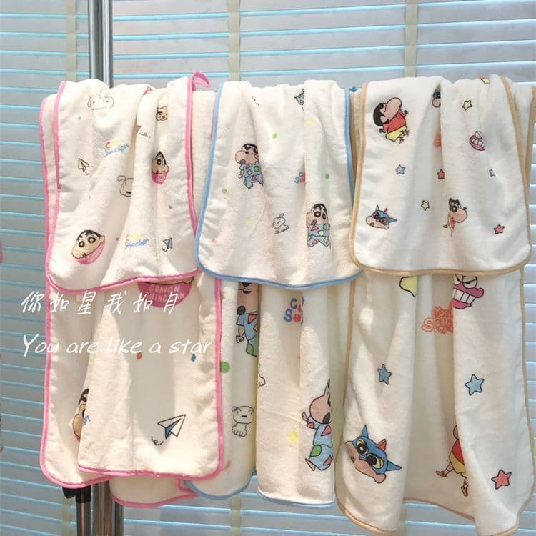 Bonito lápis Shin-Chan toalha de banho conjunto de duas peças Super macio Coral velo absorver água rosto toalha casal na