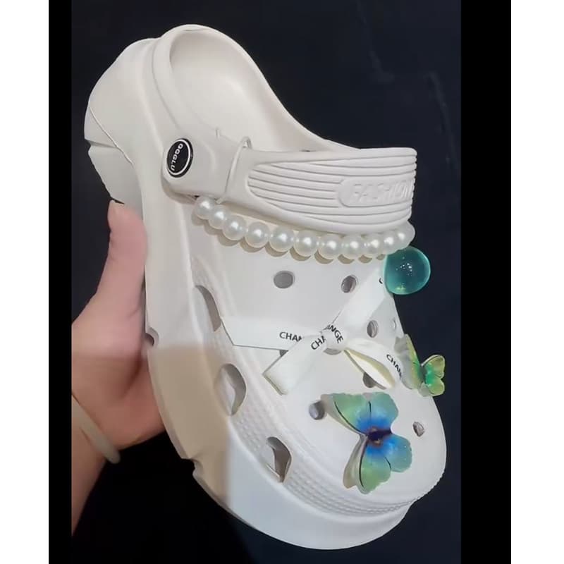 Aumentar a altura 6cm meninas exterior usar buraco sapatos bonito borboleta verde sandálias femininas EVA antiderrapante