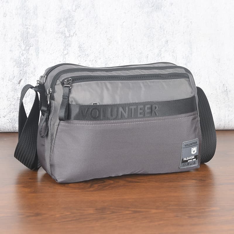 Novo estilo bolsa de ombro masculina pequena bolsa quadrada à prova d'água tecido Oxford leve estilo Horizontal All-Matc
