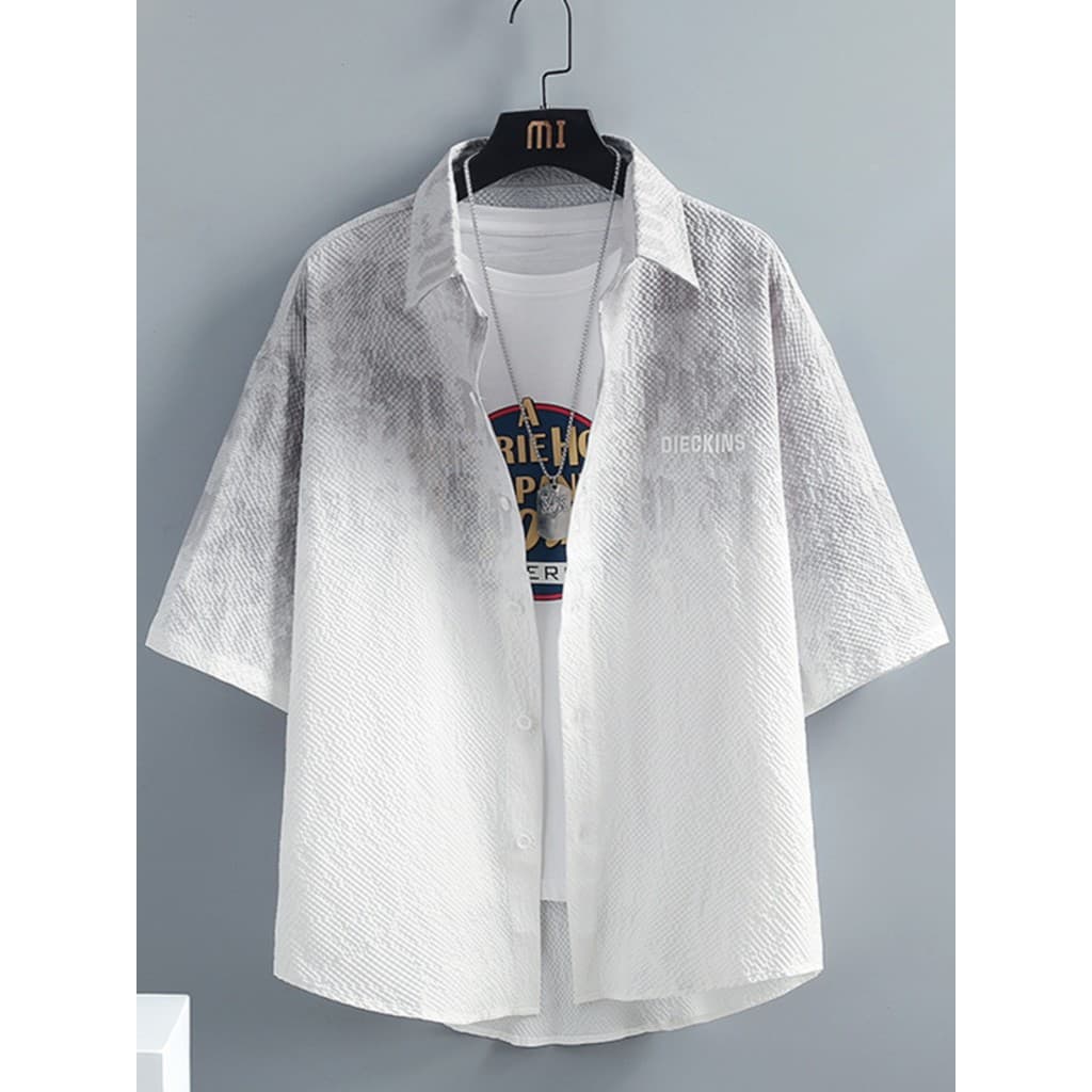 Verão Seersucker camisa de manga curta masculina gelo-pense estilo fino camisa de meia manga na moda gradiente metade @-