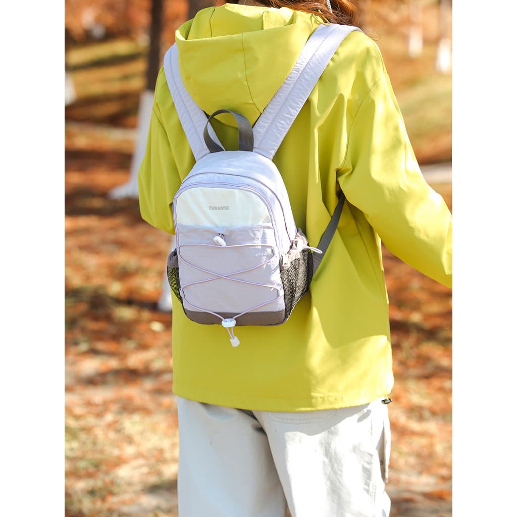 Ao ar livre leve Mini mochila estudante das mulheres dos homens de curta distância viagem caminhadas saco leve mochila à
