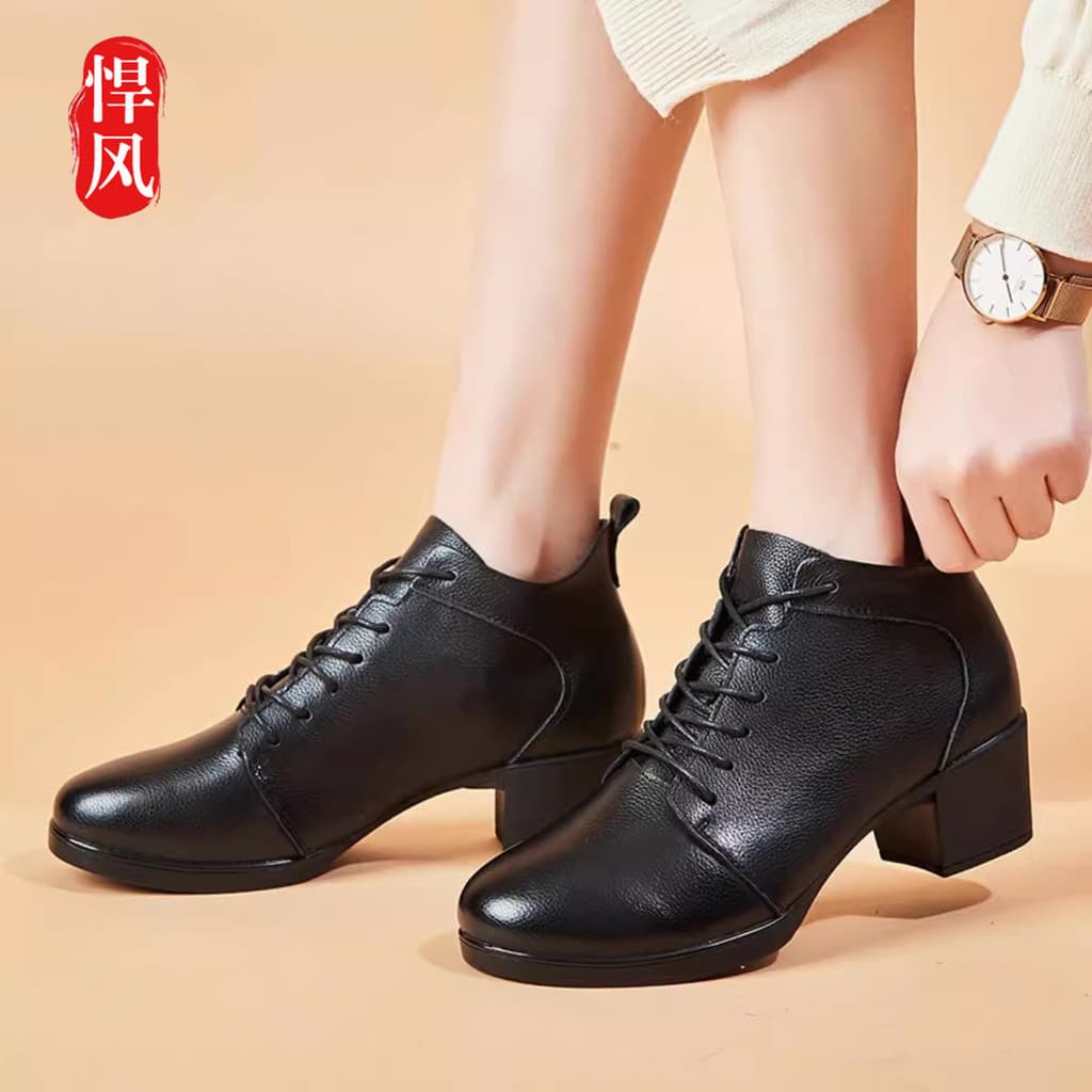 Sapatos de dança quadrados de couro genuíno estilo forte feminino couro preto novo estilo sola macia salto médio ao ar l