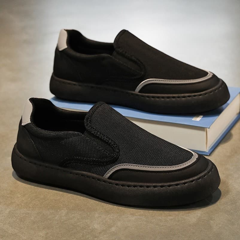 Velho pequim sapatos de pano masculino 2025 verão novo estilo malha respirável Casual sapatos planos capa pé mocassins p