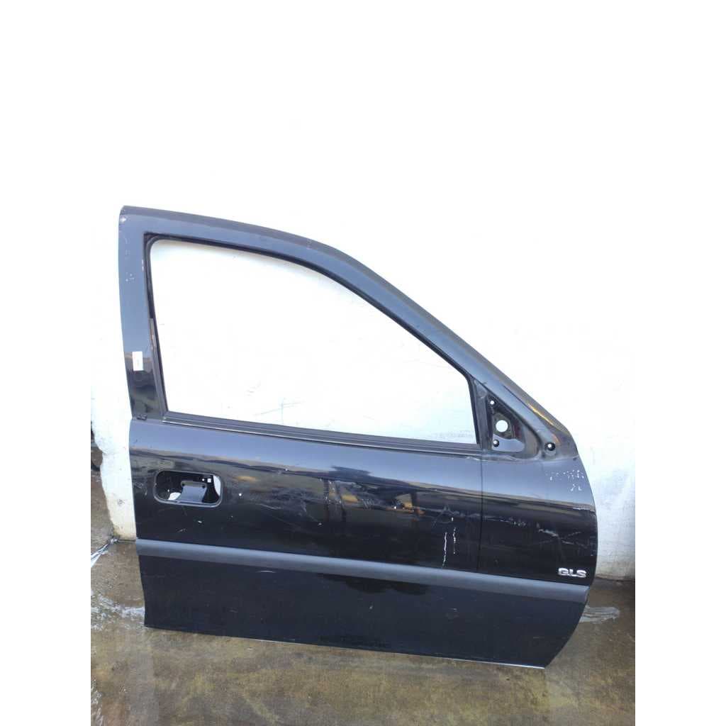 Porta Dianteira Direita Chevrolet Vectra Gls 98  Dianteira Direita Preto