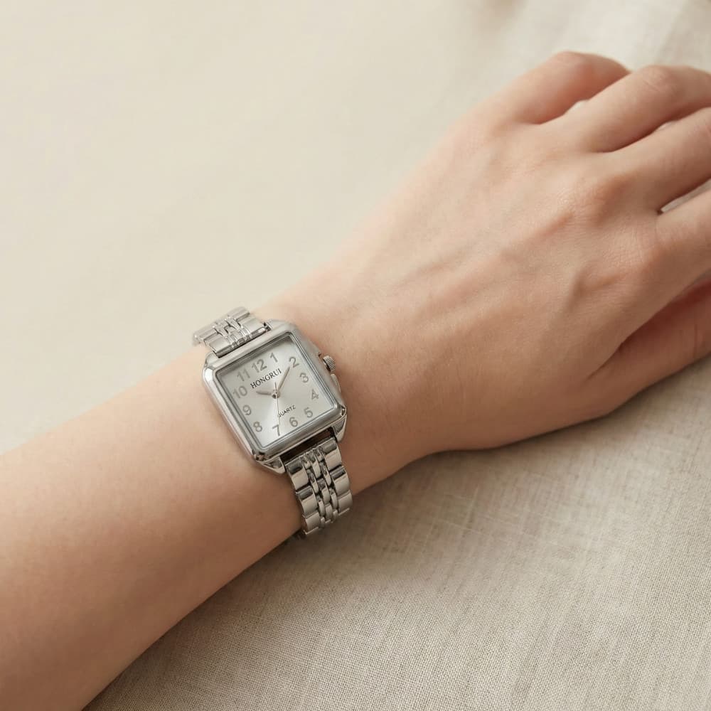 Relógio com Numerais Grandes - Design Clássico e Leitura Facilidade⌚💖