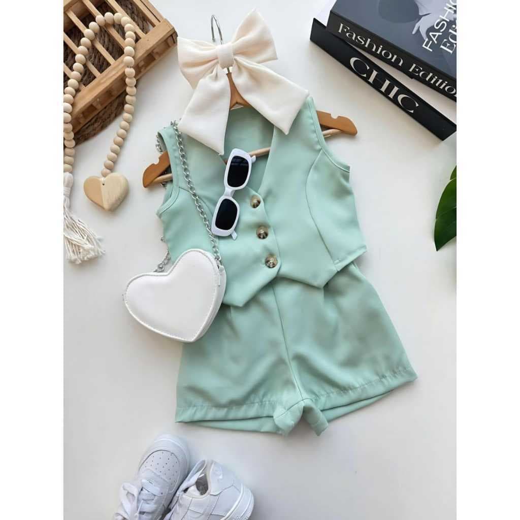 Conjunto Infantil Menina Alfaiataria Blusa Colete Regata e Short Elástico com Bolso Confortável