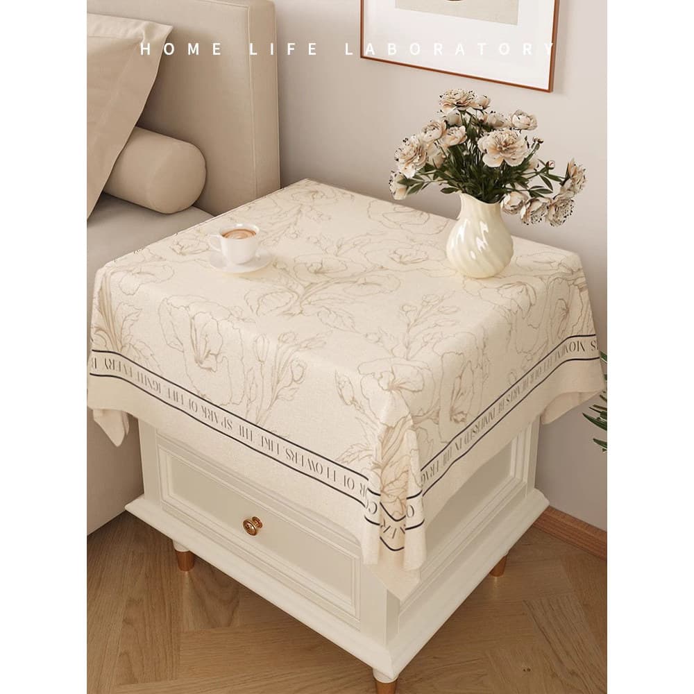 Capa de mesa de cabeceira estilo americano, pano leve, estilo luxuoso, sensação de alta qualidade, 2026, novo estilo, de