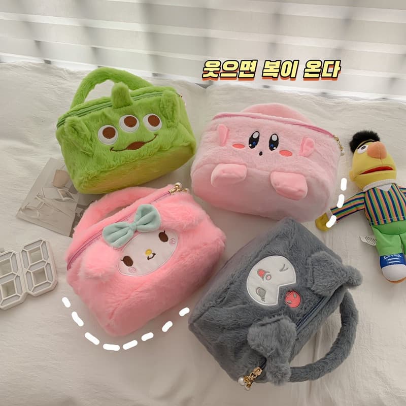 Bolsa de Cosméticos de Pelúcia Portátil, Bonita e de Grande Capacidade