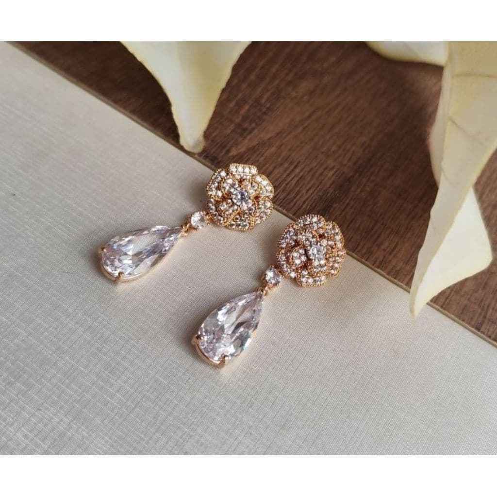 Brinco Flor com Cristal Gota Dourado Zircônia Festa Noiva