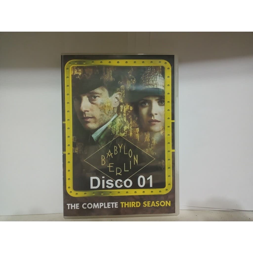 Dvd Babylon Berlin   As 3 Temporadas Completas - Legendado - 6 Discos Com caixinha - DvD - dvd -