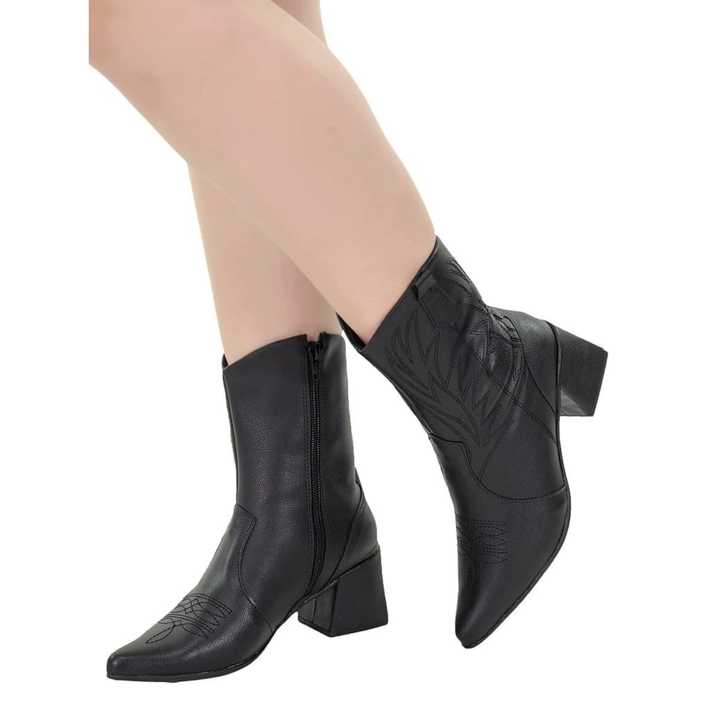 Bota Feminina Western Texana Preta Naty Shoes Cano Curto Bordada Salto Bloco Tamanho Especial