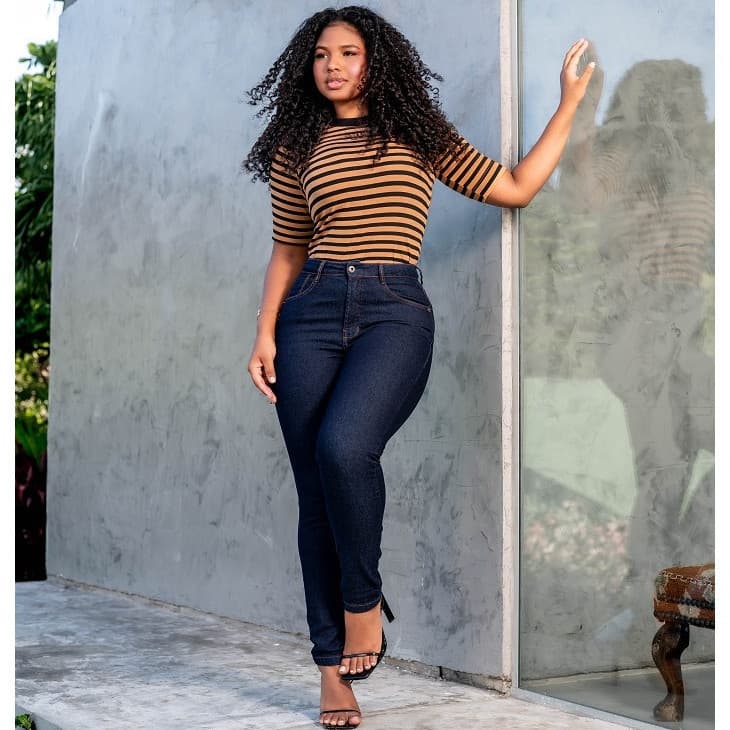 Calça Jeans Azul Escura Cintura Alta Ajuste Perfeito Estilo Casual 057
