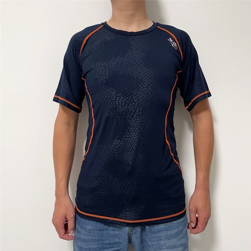 Comércio exterior japonês único masculino verão de secagem rápida esportes de manga curta camiseta em torno do pescoço e