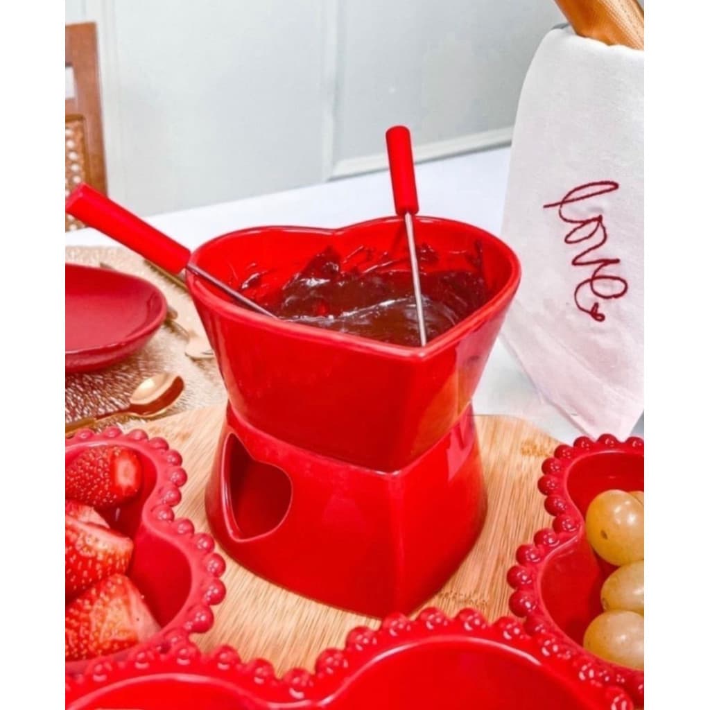 APARELHO FONDUE VERMELHO CORACAO 500ml GANHA 2 GARFINHOS