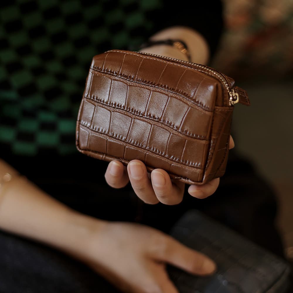 Moda tendência crocodilo padrão batom de couro fone de ouvido chave armazenamento embreagem ID masculino feminino titula