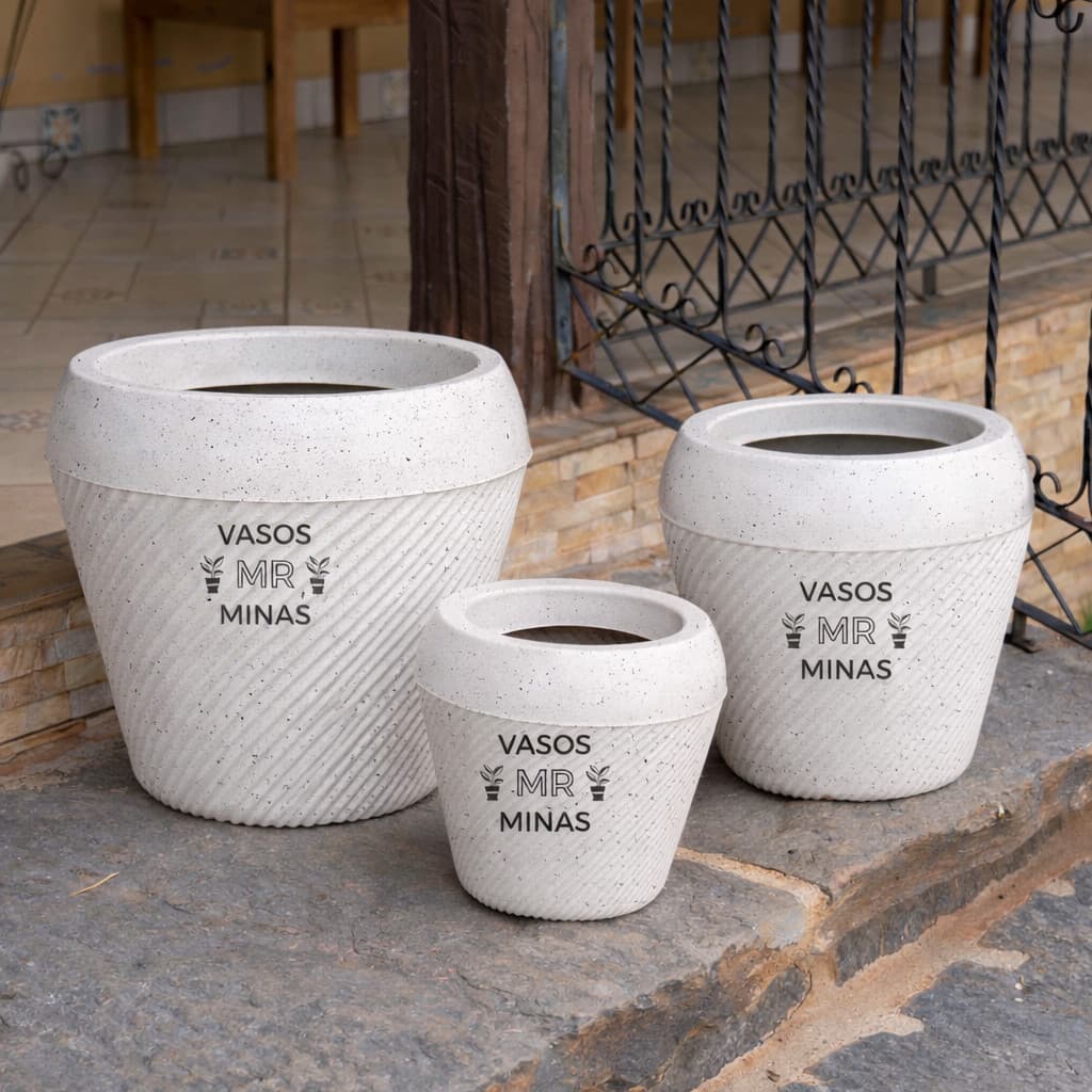 Kit 3 Vasos Bojo Egípcio PP P M em Polietileno – Leves, Resistentes e Decorativos